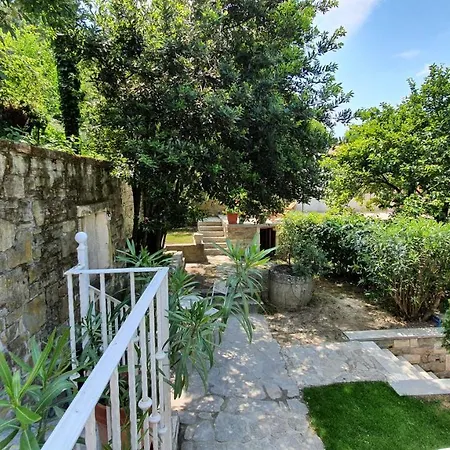 Secret Garden Of Piran