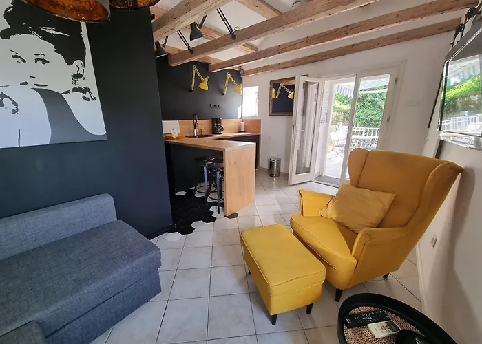 Secret Garden Of Apartamento Piran